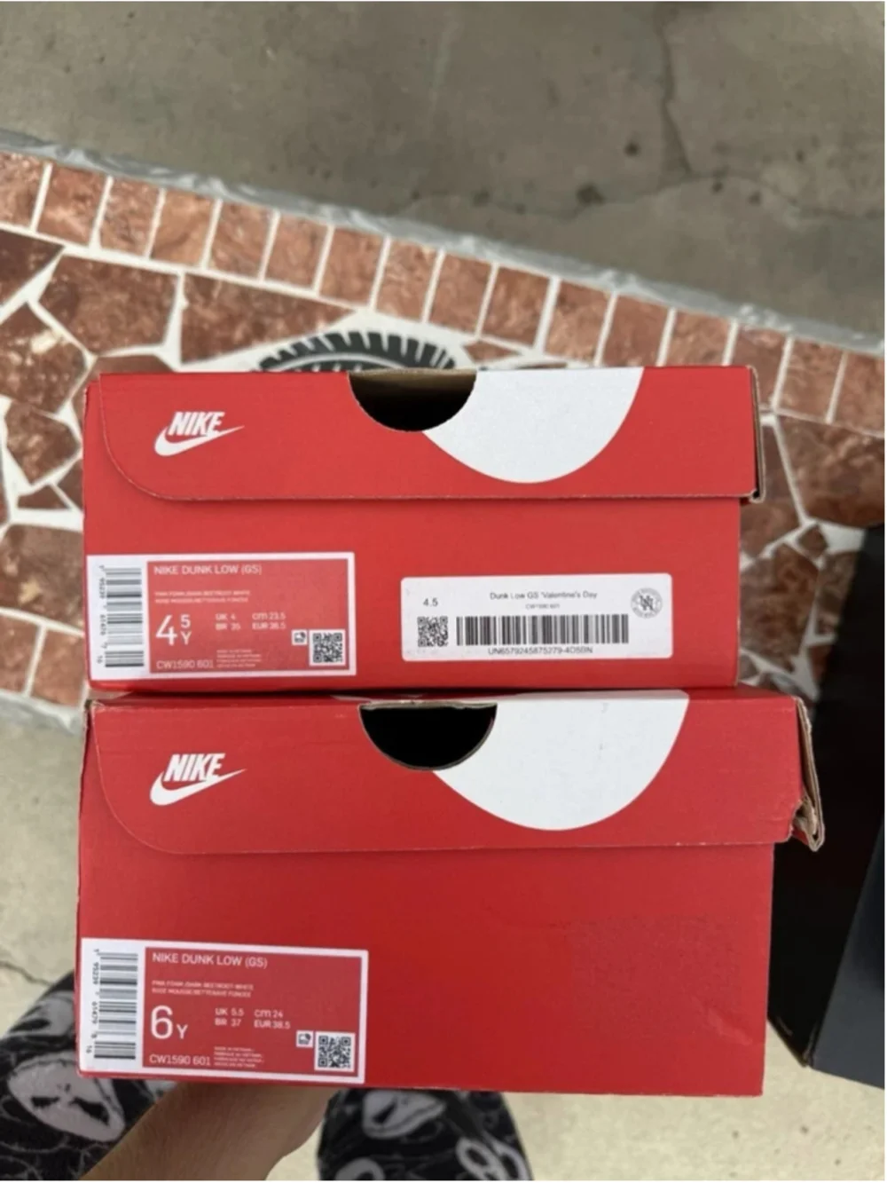 Nike Dunk Low- Valentine CW1590601